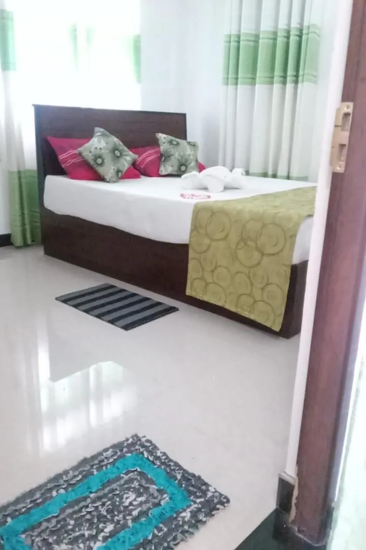 New Coconut Villa Habarana
